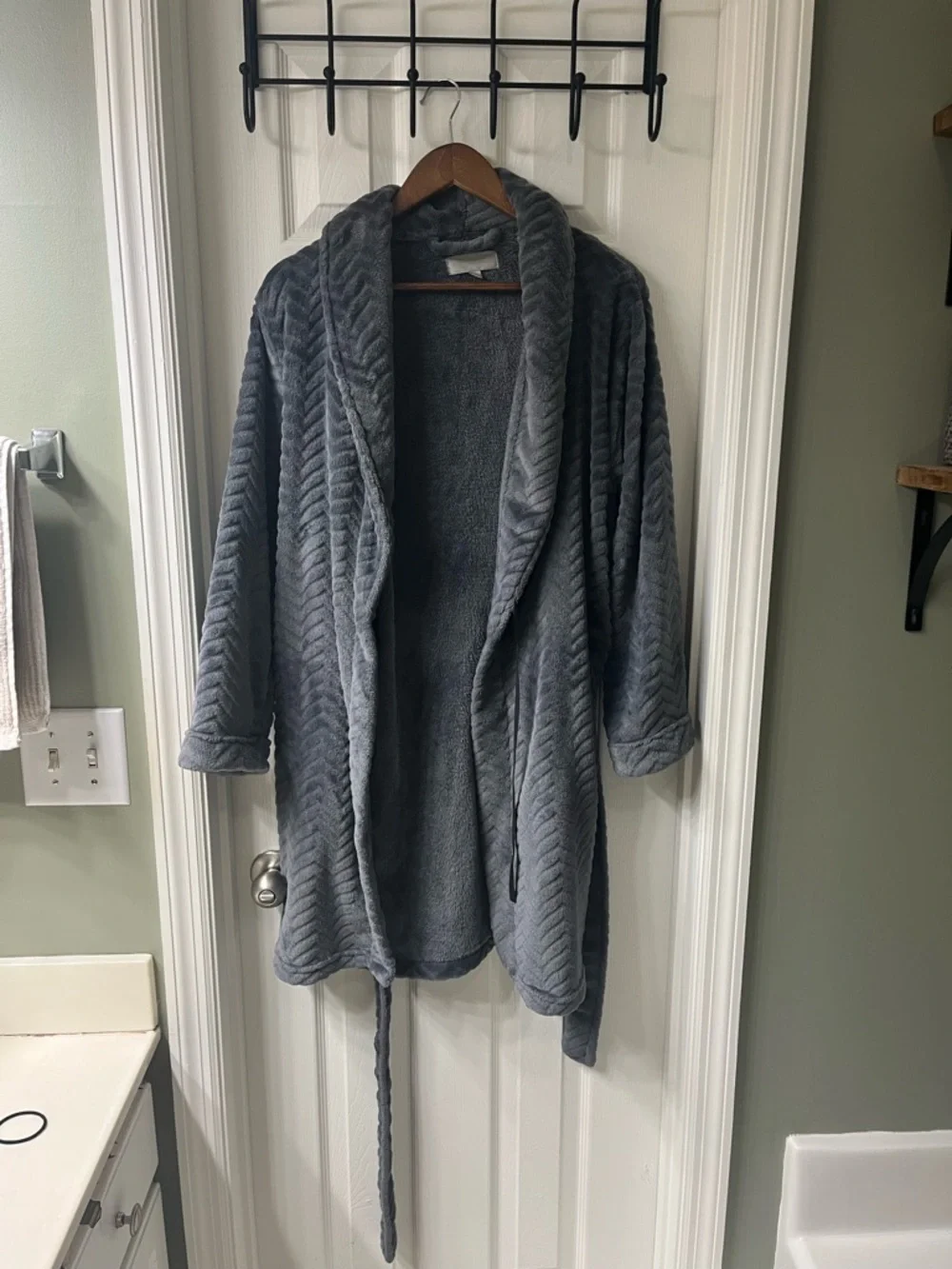 Plush Chevron Robe - Picture 3 of 4